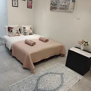 Apartament Center Emilii Plater, Warszawa